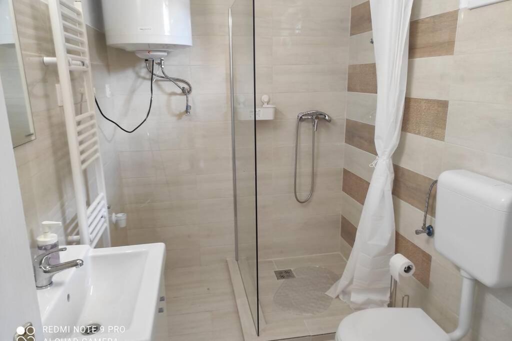 Sueni Apartman Ordacsehi Exterior foto