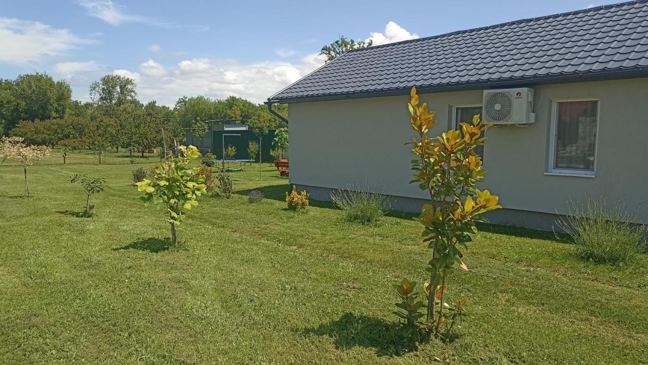 Sueni Apartman Ordacsehi Exterior foto